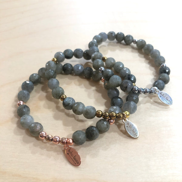 The Samantha  - labradorite bracelet